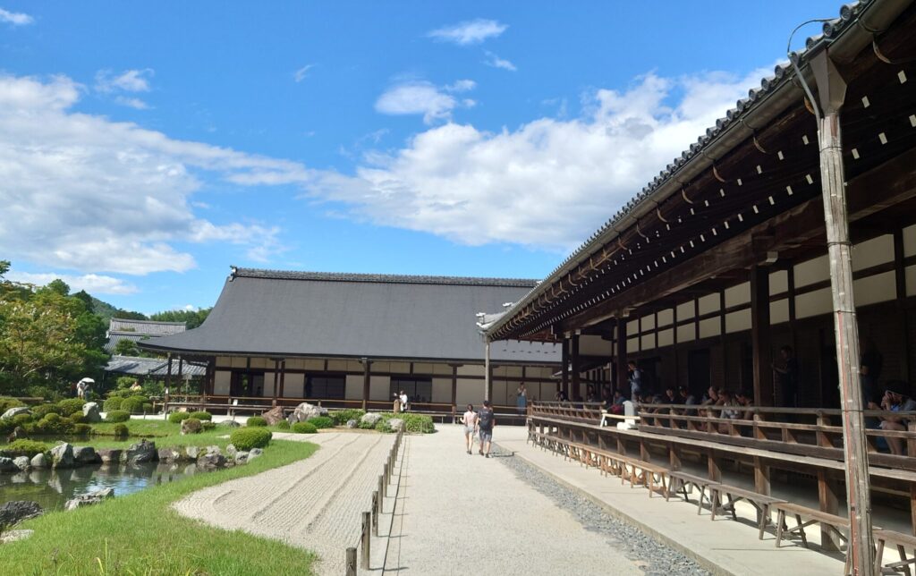 Japanese for Daily Life in Japan: How to Speak Naturally and Live Comfortably